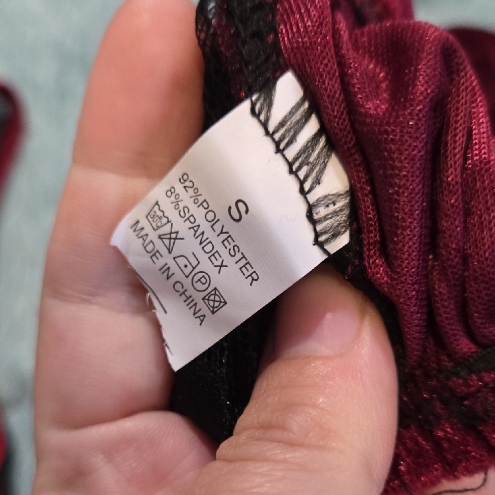 Velvet and Mesh Intimates Set - Burgundy and Black - Picture 4 of 5